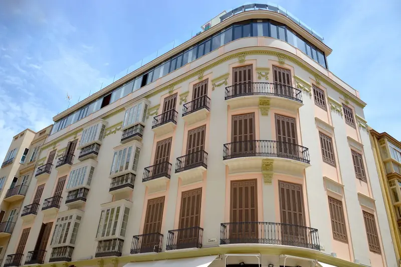 Edificio en C/ Alcazabilla